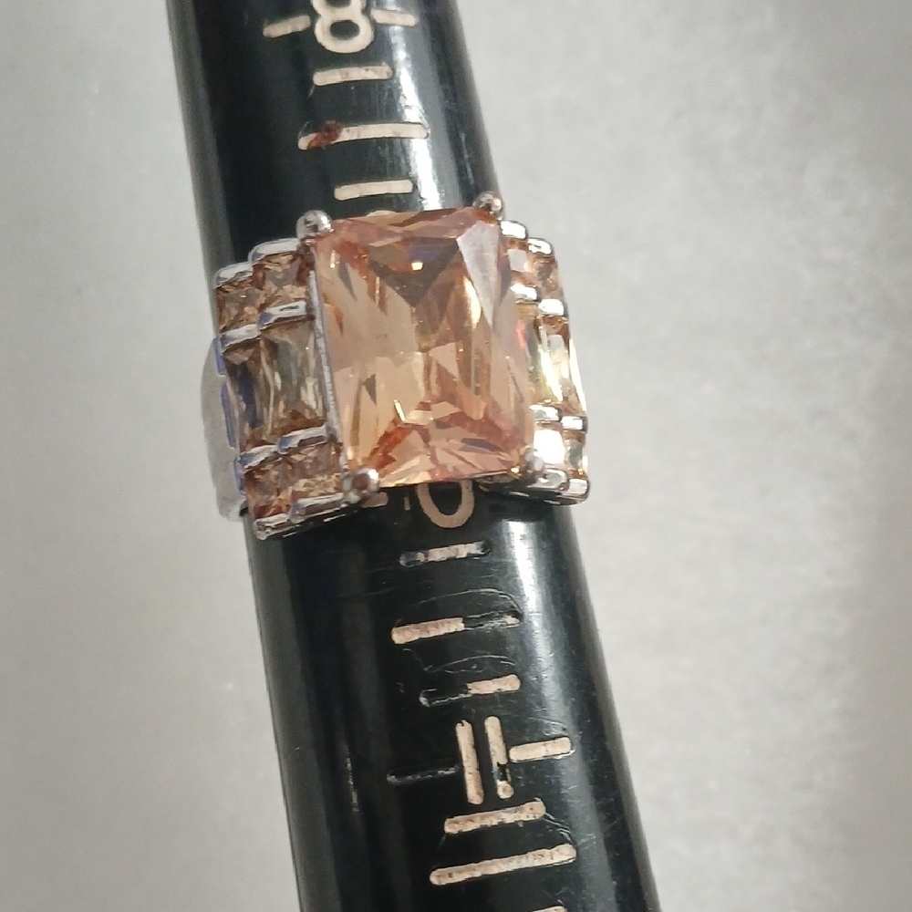Elegant Silver and Peach Gemstone Ring Sz 9.5